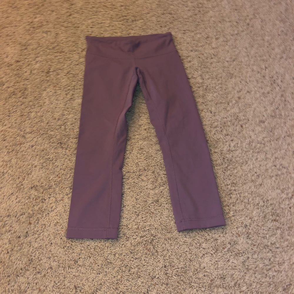 Lulu lemon cropped wunder under